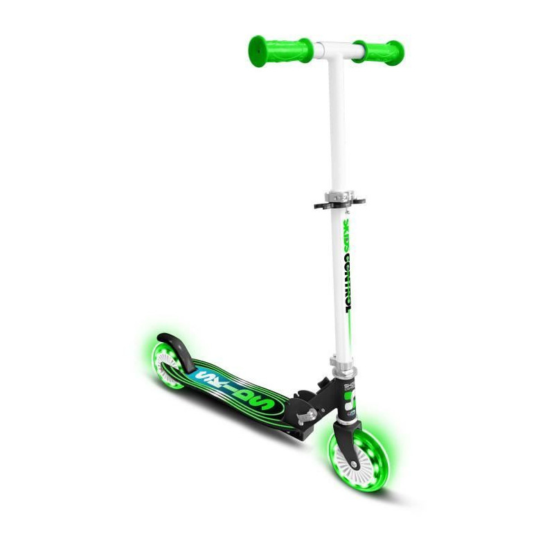 STAMP SKIDS CONTROL folding scooter with light wheels