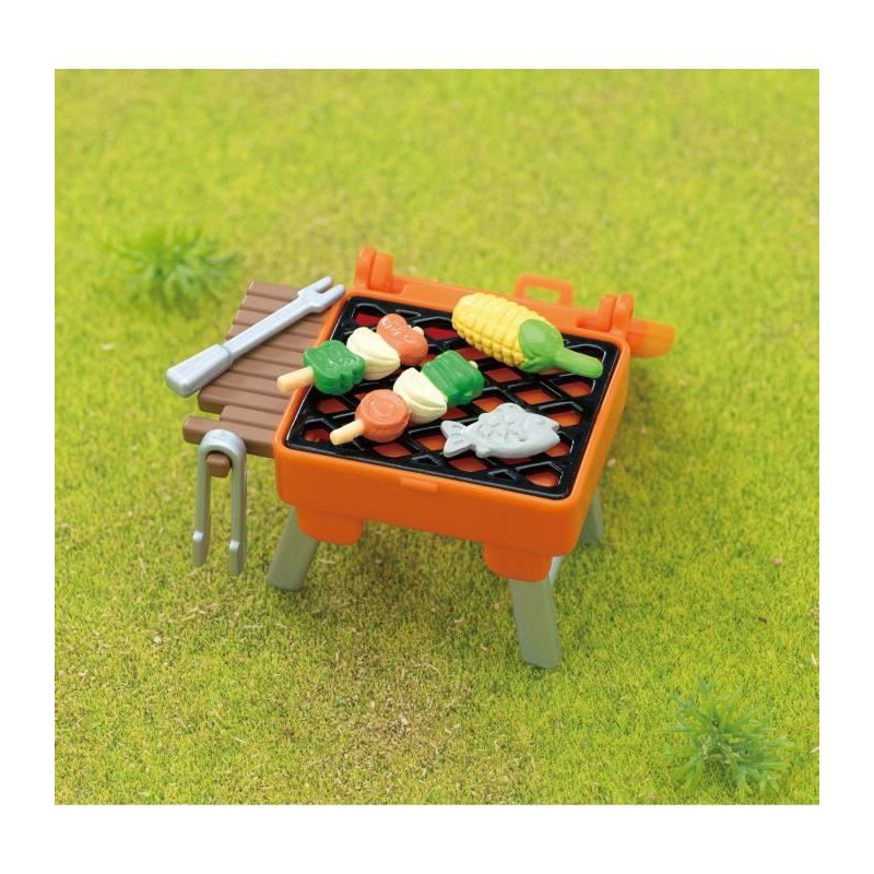 Sylvanian Families - The Elephant Girl and Her Picnic Set