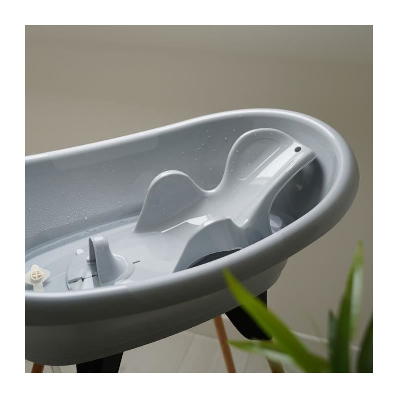 THERMOBABY BATHROOM DAPHNE © Gris Charme