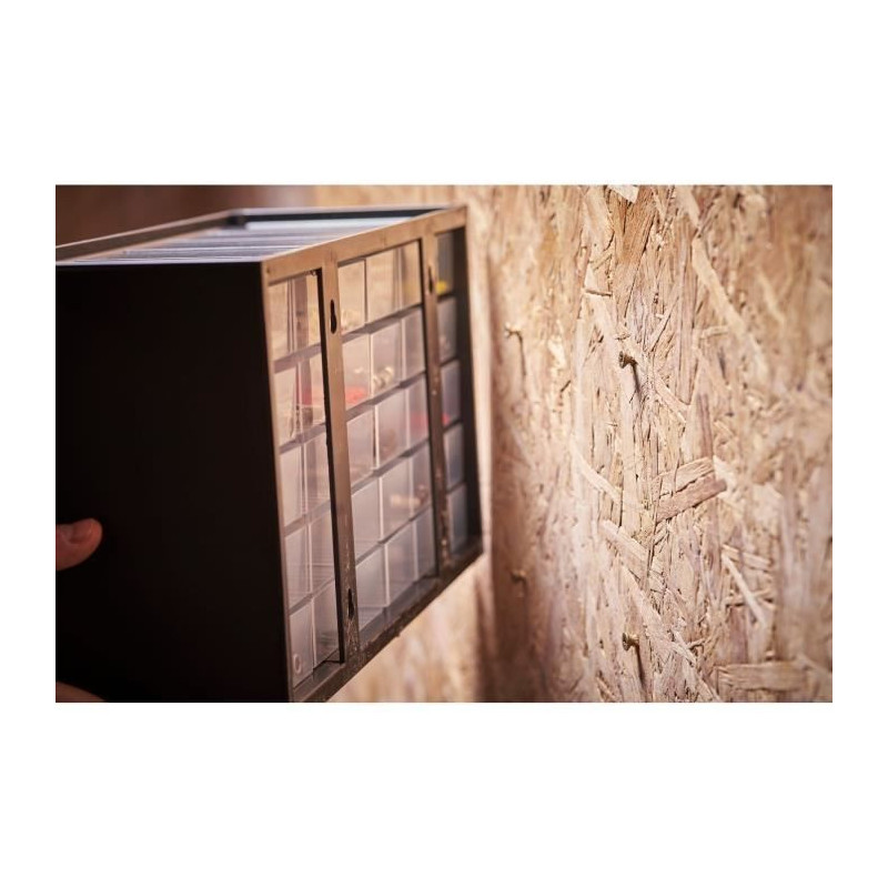 Stanley storage locker - 1-93-980 - 30 comparins