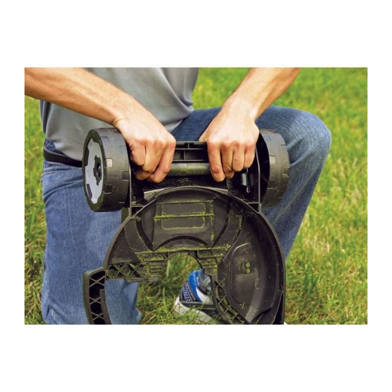 BLACK & DECKER 4-wheel mower deck 28-30cm CM100