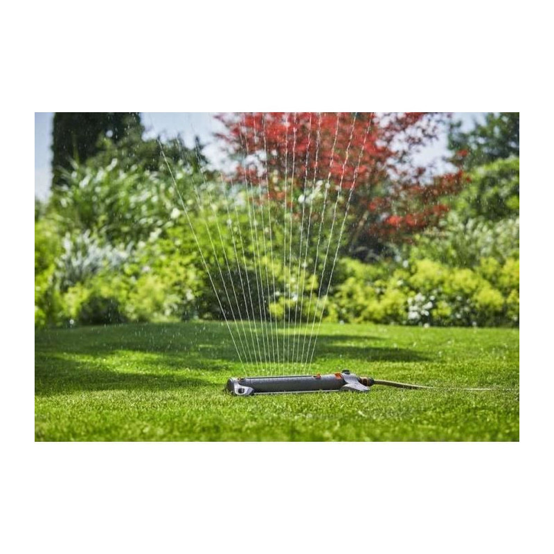 GARDENA AquaZoom L | Oscillating sprinkler for surfaces from 28 to 350