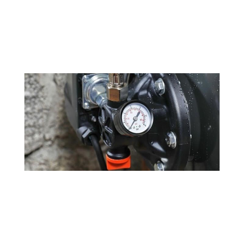 GARDENA Groupe de surpression 3700/4 – 800W – Débit max 3700l/h &