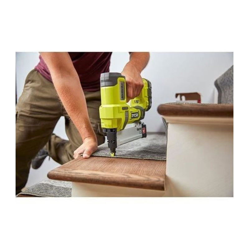 RYOBI Agrafeuse 18V ONE+ pour agrafes 10 à 38 mm - sans batterie ni c