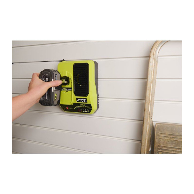 RYOBI Chargeur rapide 18V ONE+ recharge batterie 8Ah en 1h - sans batt