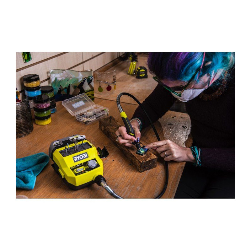 RYOBI Mini-outil 18V ONE+ gravure et ponçage - sans batterie ni charg