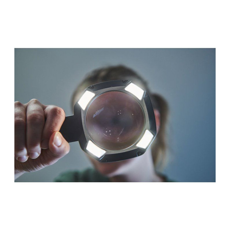 RYOBI Loupe éclairée 4V USB Lithium x3 LED - sans batterie ni charge