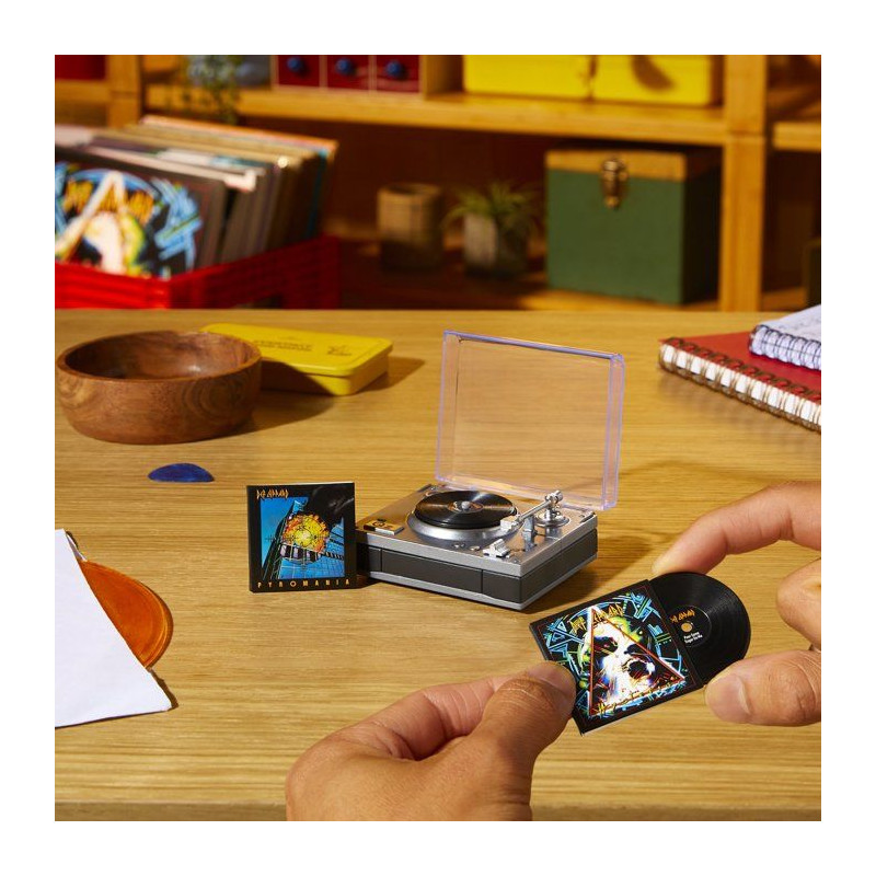 MGA's Miniverse - Real Music - Record Player - Musique 30 secondes - I
