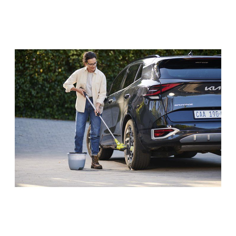 RYOBI Brosse de nettoyage télescopique 4V USB Lithium - batterie 2Ah