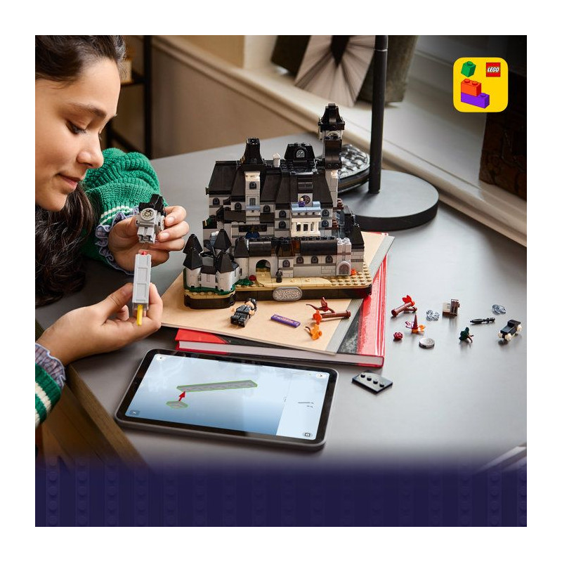 LEGO Mercredi 76788 L'Académie Nevermore - Maquette d'École avec 3 F