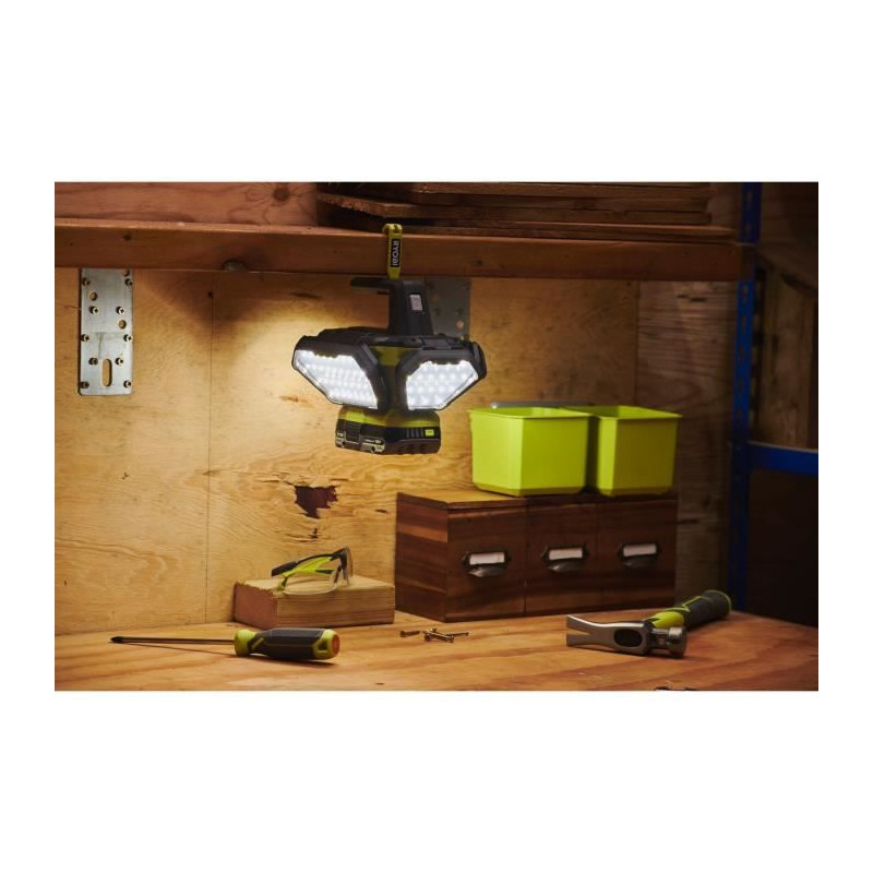 Spot LED 360° - RYOBI - 18V - 3 intensités : 3 500 / 2 000 / 1 000 /