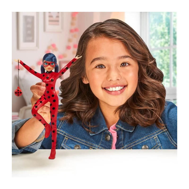 BANDAI - Miraculous Ladybug - 26 cm fashion doll - Ladybug with her ph