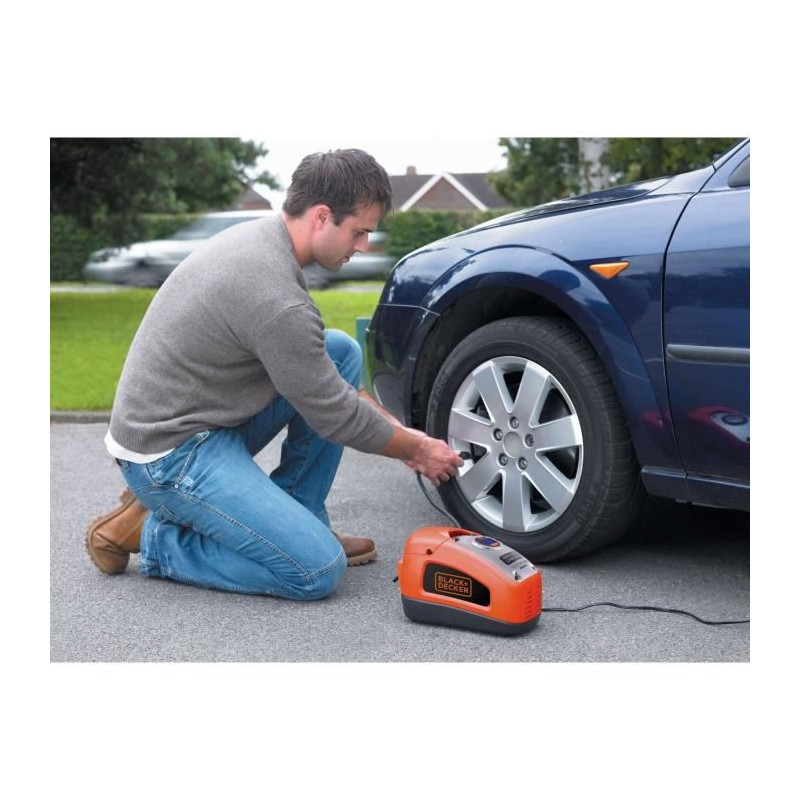 BLACK & DECKER Programmable compressor 12 V / 220V 11 bar