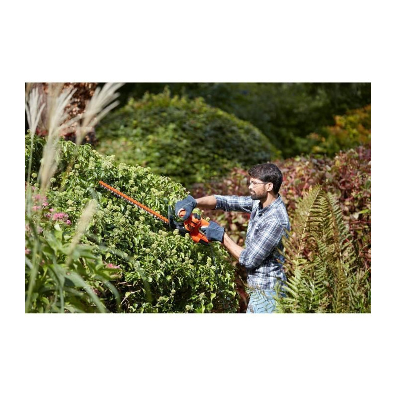 BLACK & DECKER Hedge Trimmers 45cm 420W BEHT201