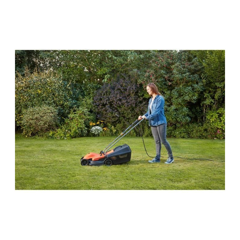 BLACK & DECKER Mower 32cm 1200W BEMW451