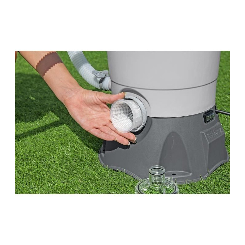 Sand filter / filtration pump for swimming pools up to 18 m3 - Bestway