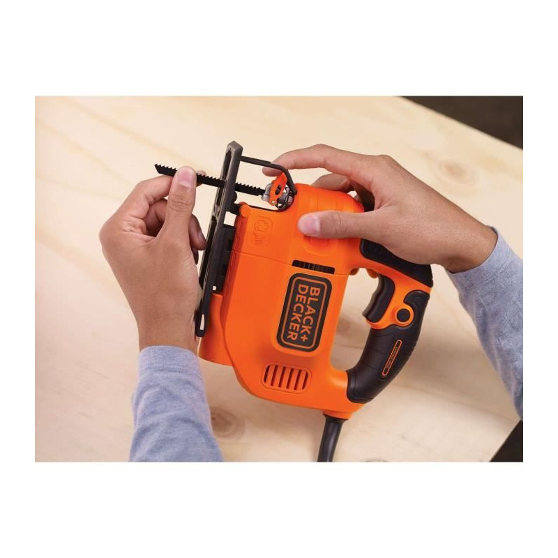 Black+Decker Sweeping Sweeping Shape Fire 520W KS701E-QS Variable spee