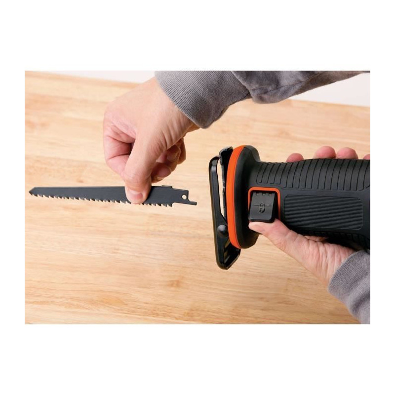BLACK & DECKER Cordless saber saw BDCR18N - Blade 15 cm