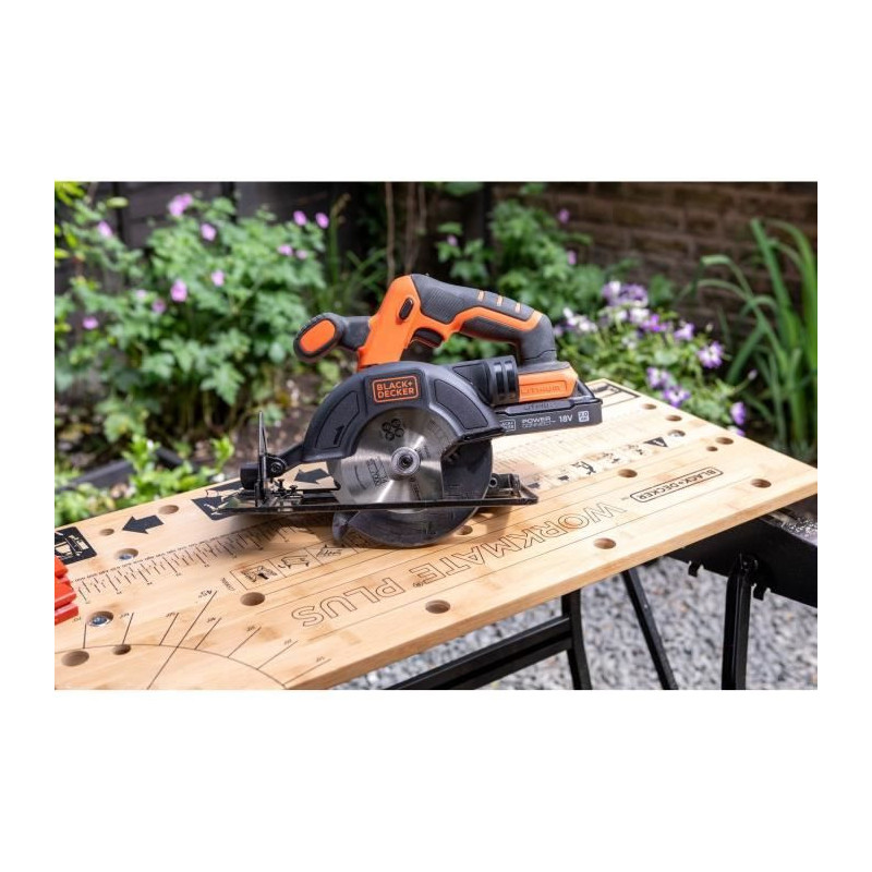 BLACK & DECKER Cordless circular saw BDCCS18N-XJ - 140 mm - 18 V