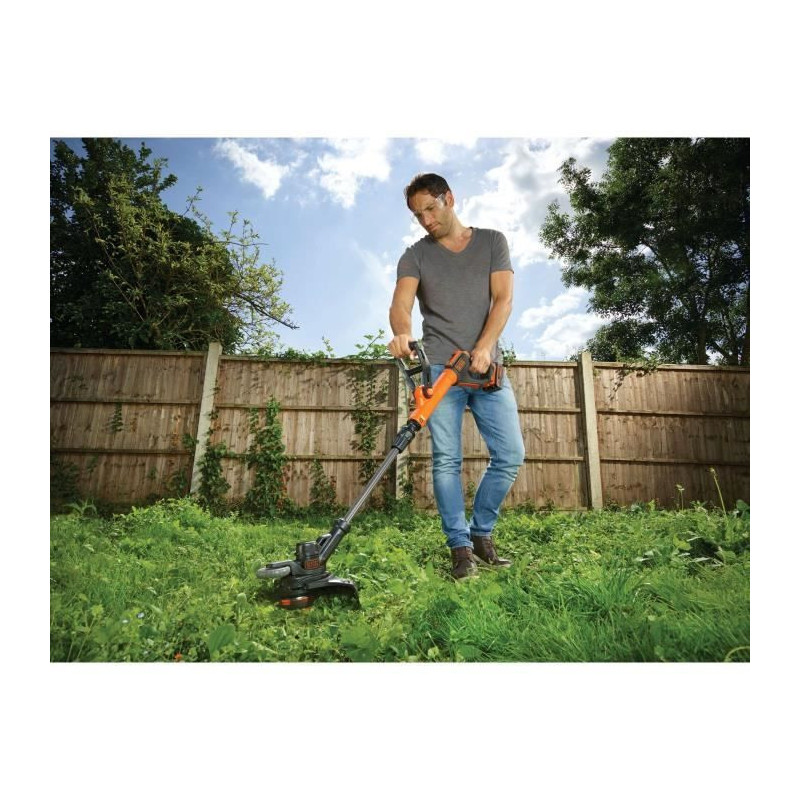 BLACK & DECKER POWERCOMMAND ™ 18V LITHIUM Cordless 30cm String Trimm