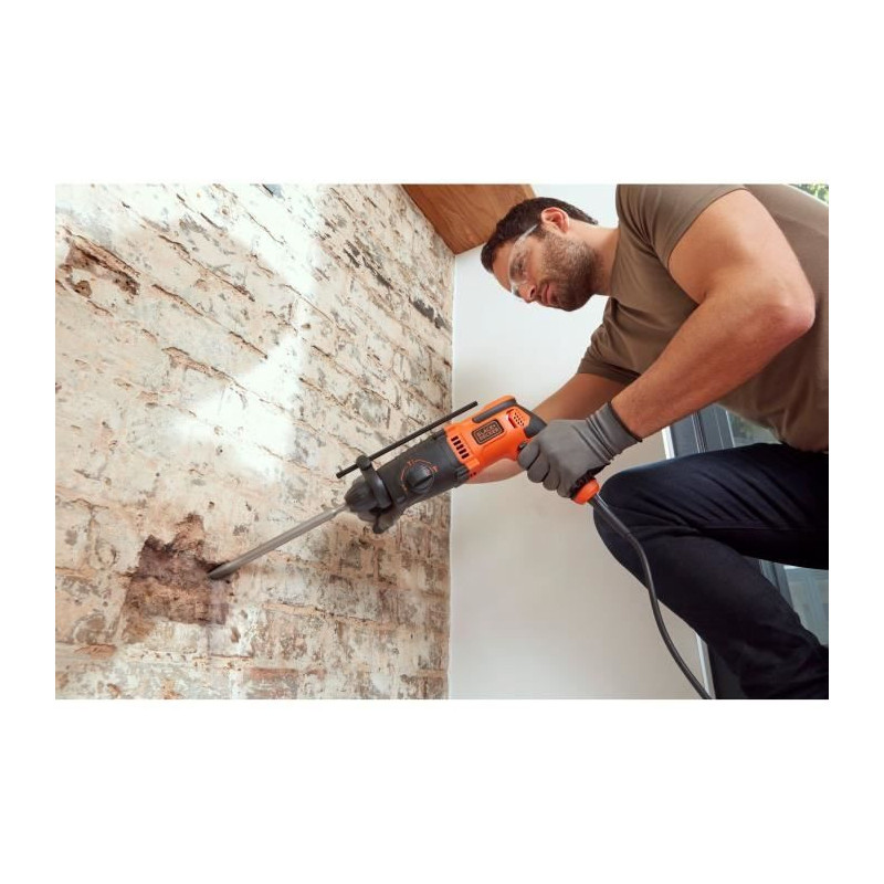BLACK + DECKER BEHS01-QS HAMMER DRILL SDS + 650 WATTS