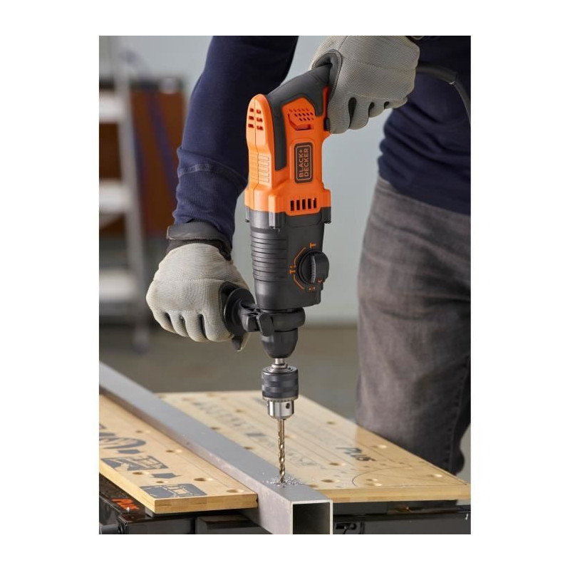 BLACK + DECKER BEHS01-QS HAMMER DRILL SDS + 650 WATTS