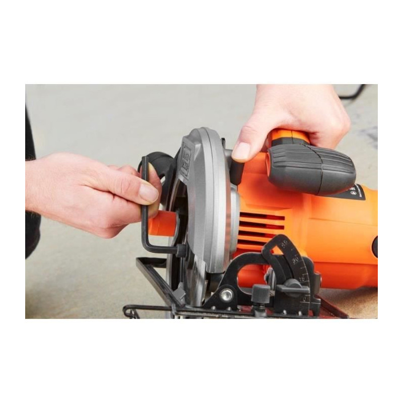 BLACK & DECKER CS1550-QS Circular Saw - 1500 W