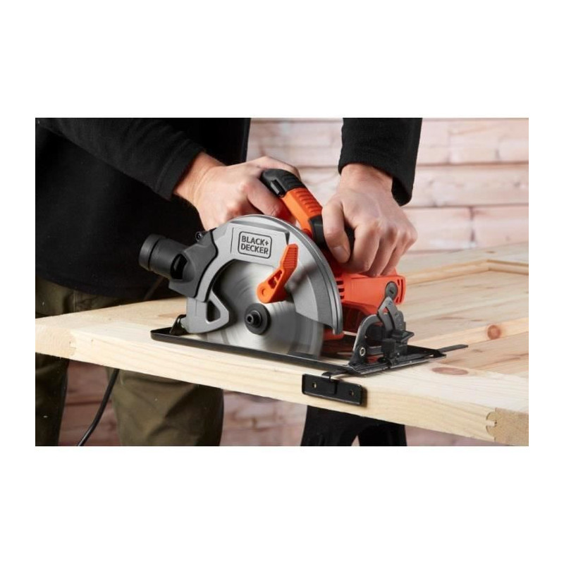 BLACK & DECKER CS1550-QS Circular Saw - 1500 W