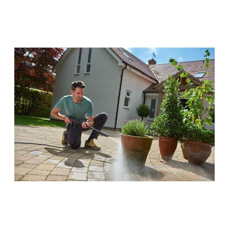 BOSCH UniversalAquatak 130 Bars high pressure washer 1700 W