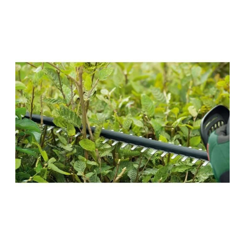UniversalHedge Cut 18-55 cordless hedge trimmer with 2 Bosch batteries