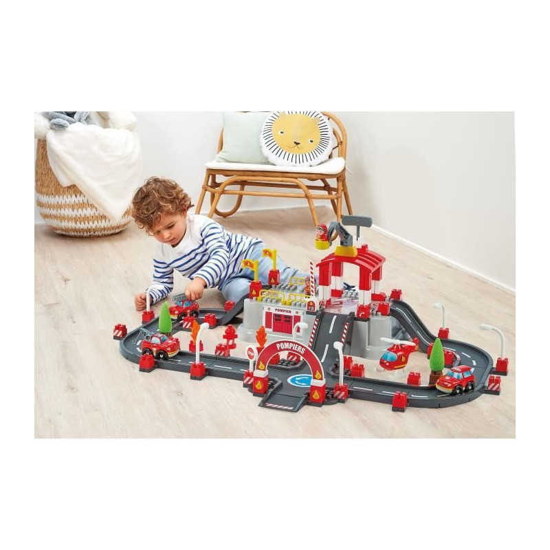 ECOIFFIER Abrick 1349 - Firefighter circuit barrel - 18 months - Firef