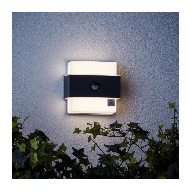 ARCHIE Outdoor wall light, with sensor - integrated LED 7W
