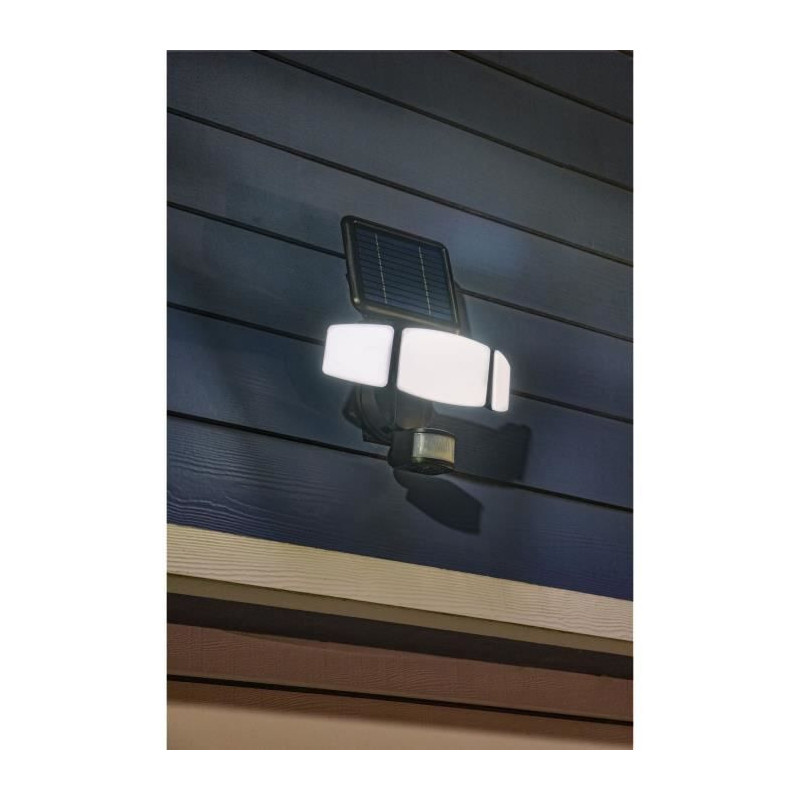 Highly illuminating 3-head solar spotlight with presence detector - 10