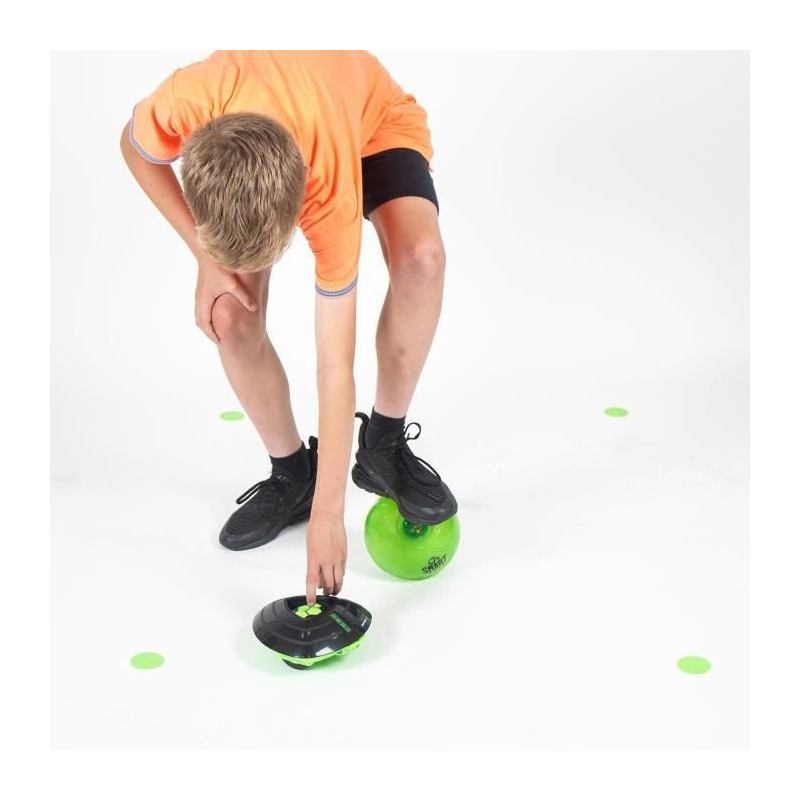 Soccer Coach Robot - GIOCHI PRIZIOSI - Smart Ball Soccer Bot - Solo or