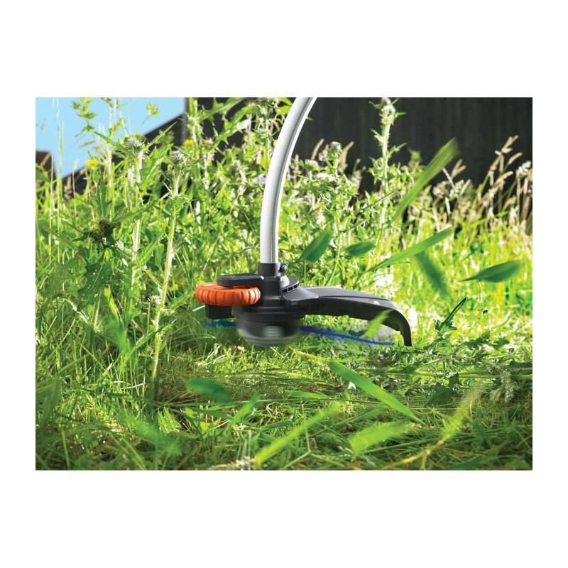 BLACK & DECKER 700W 33cm Electric String Trimmer GL7033