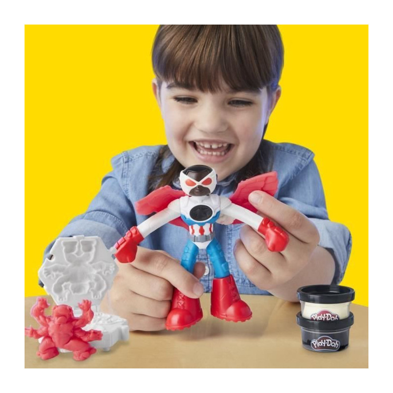 Play-Doh Captain America, Sharp Motorcycle set with flexible figure, 3