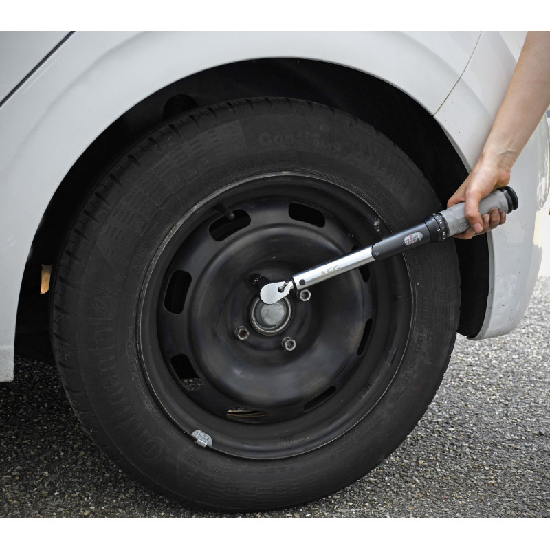 AEG torque wrench 119Nm