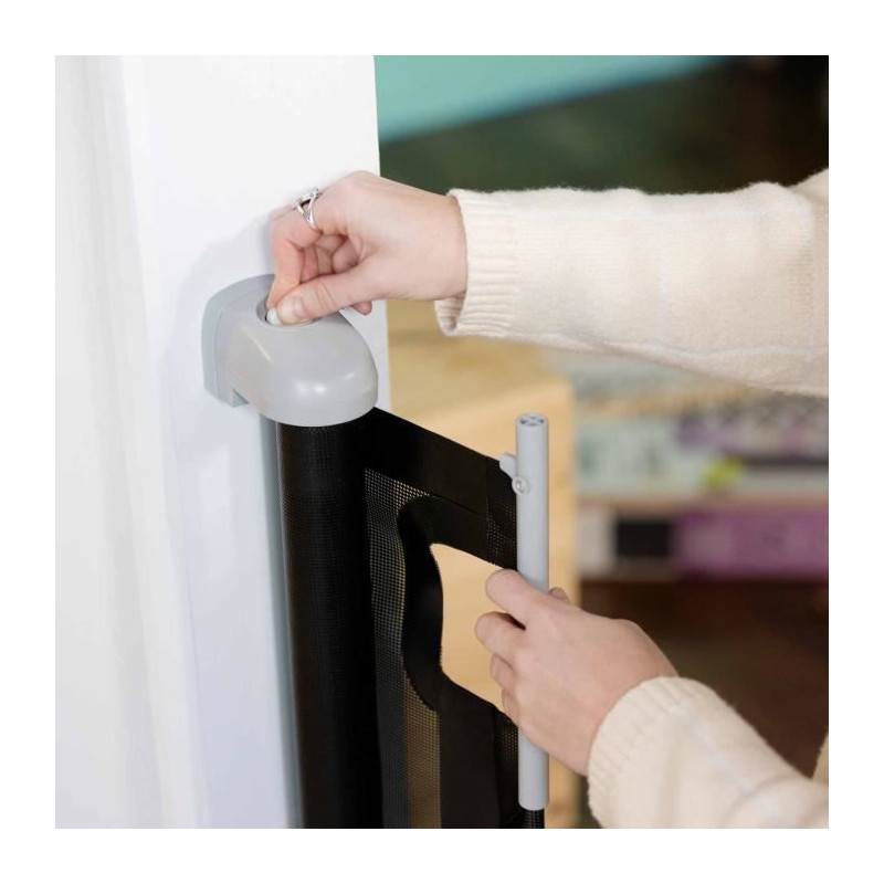 INGENUITY Child Safety Gate up to 136cm, Roll-up, Auto Close, Easy to