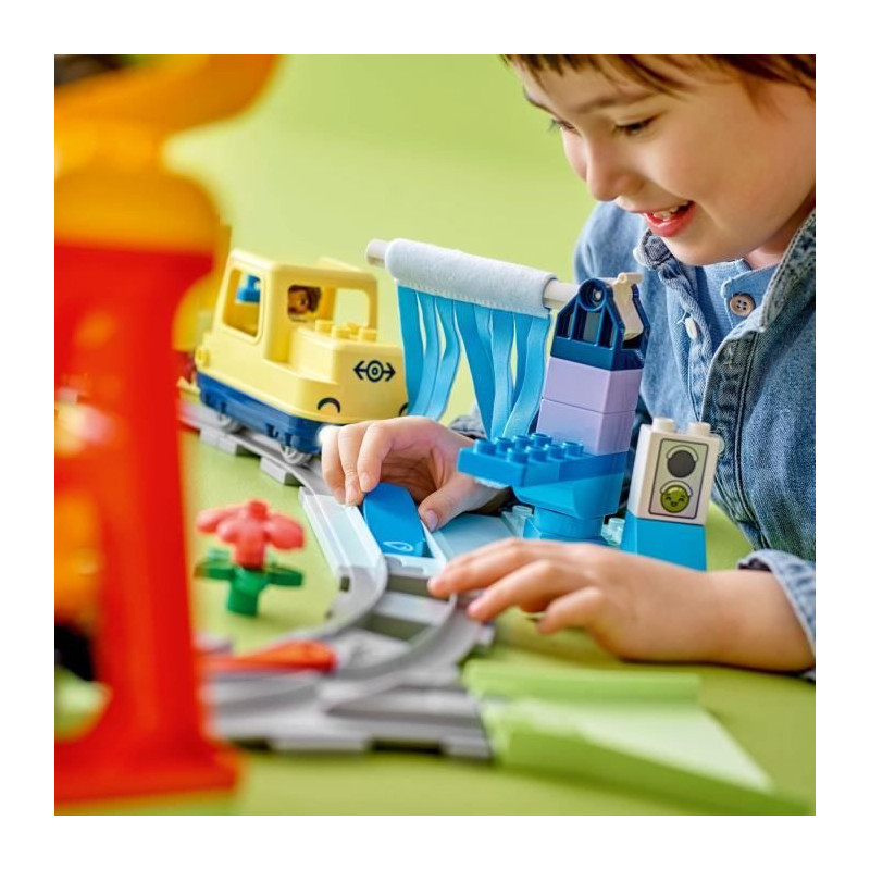 LEGO DUPLO My Town 10428 The Great Interactive Community Train - Early