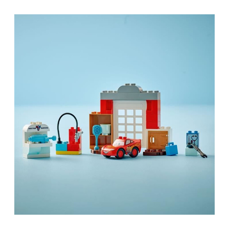LEGO DUPLO ¦ Disney and Pixar Cars 10456 McQueen's Visit to Doc's Gar