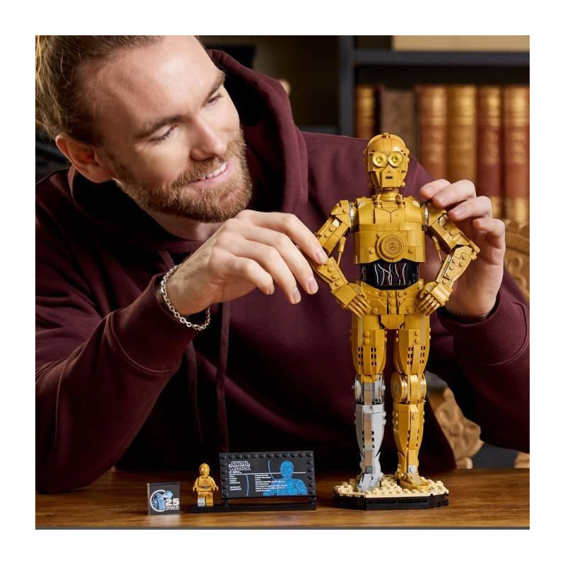 LEGO Star Wars 75398 C-3PO - Droid Figure to Build - Model for Adults