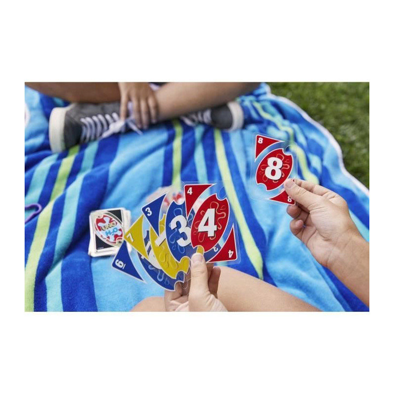 Mattel Games - UNO H20 TO GO - Uno Sport Card Game - Family Card Game