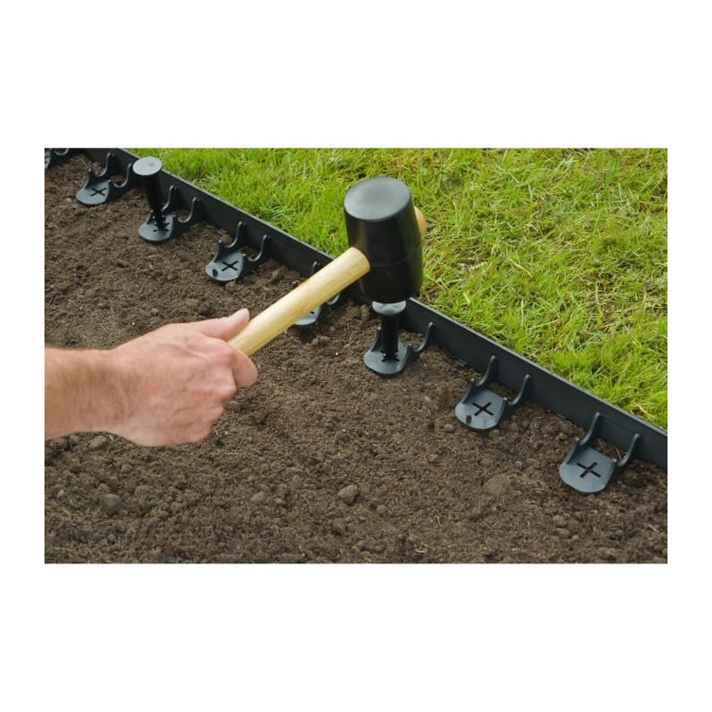 NATURE Polypropylene and polyethylene turf trim - 16 anchors - H 4,5 x