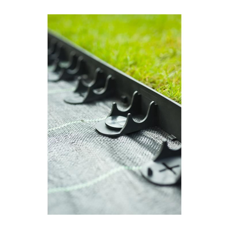 NATURE Polypropylene and polyethylene turf trim - 16 anchors - H 4,5 x