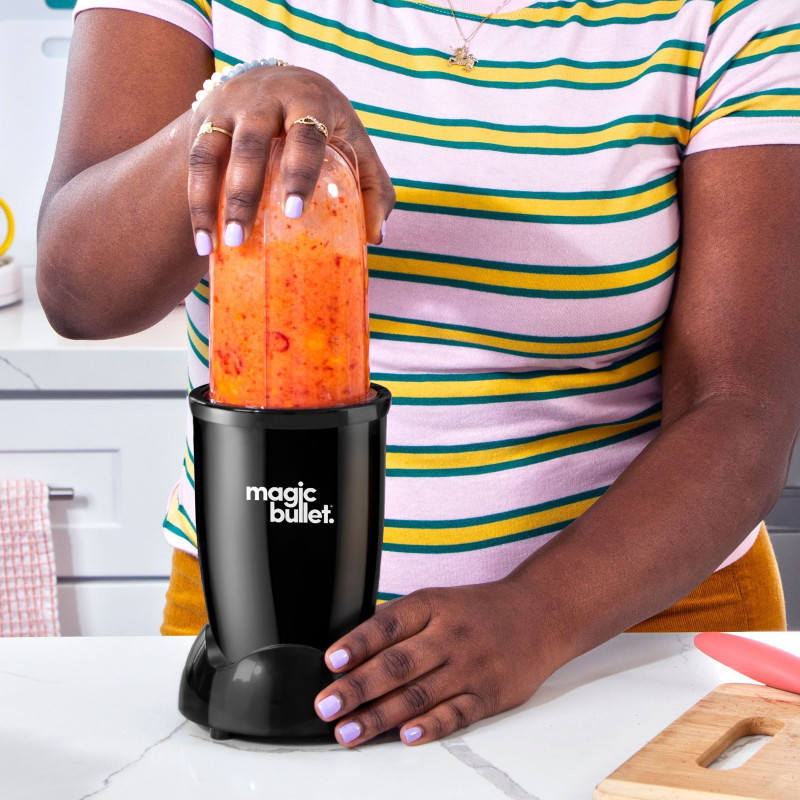 NUTRIBULLET MBR04B Blender - 200W Motor - Simple and Intuitive - 560 m