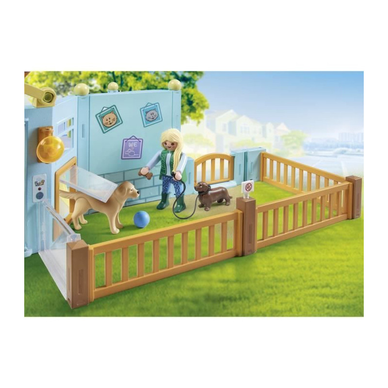 PLAYMOBIL 71742 Animal Hotel Caretakers Accessories
