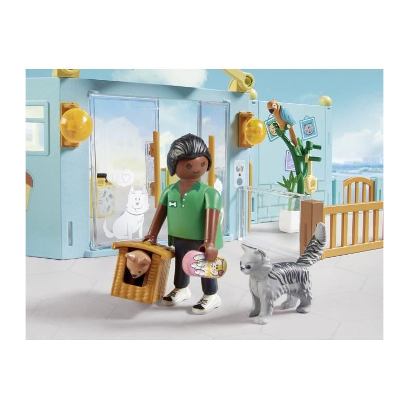PLAYMOBIL 71742 Animal Hotel Caretakers Accessories