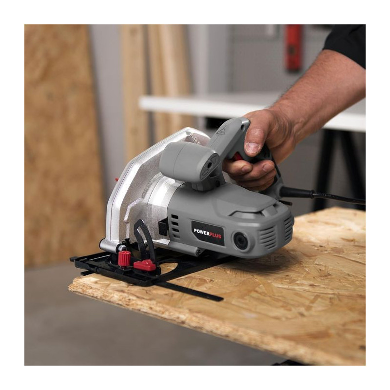 POWERPLUS Adjustable angle circular saw 1200 W POWE30050
