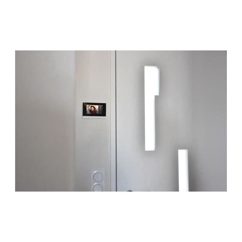 Wired video intercom, white color - VisioKit 4.3 - SCS SENTINEL