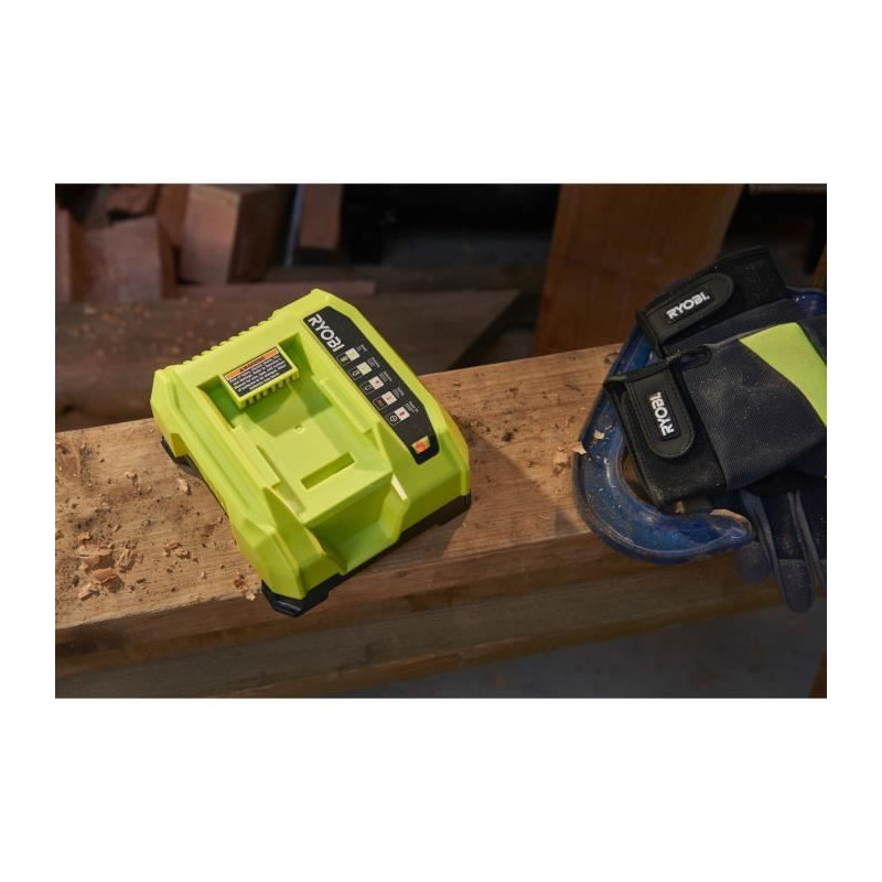 RYOBI 36 Volt 6 Amp Fast Charger - RY36C60A